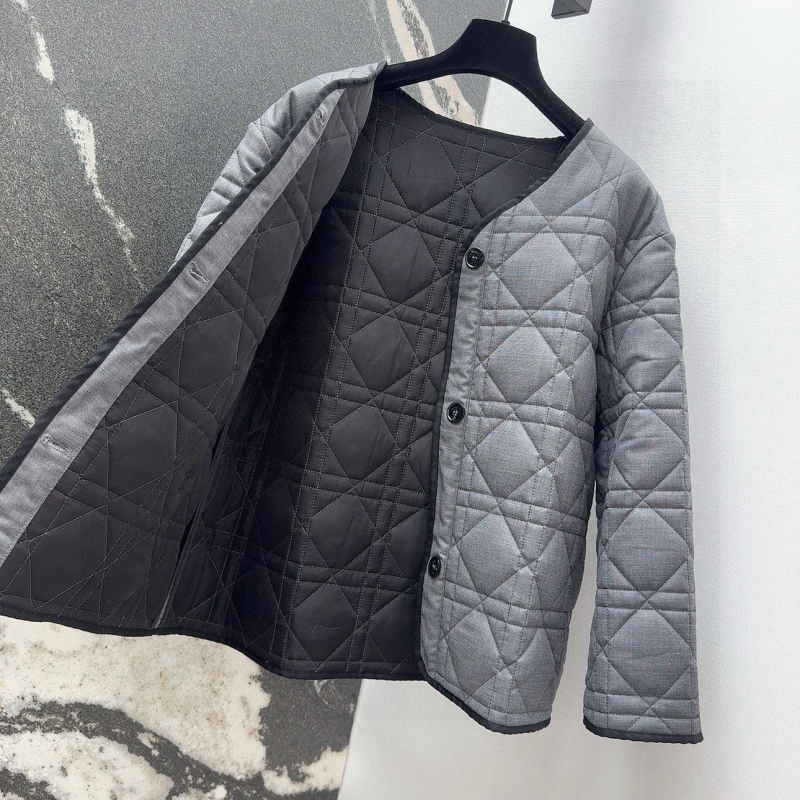 chr1st1an D10r outwear